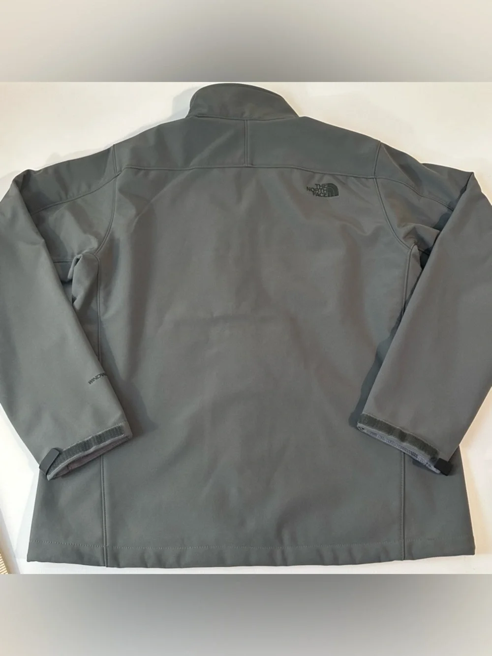 RETIRED - MENS - THE NORTH FACE - WINDWALL ZIP UP SAGE GREEN JACKET